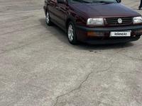 Volkswagen Vento 1993 года за 1 800 000 тг. в Алматы