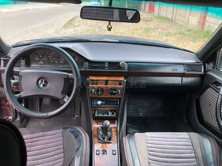 Mercedes-Benz E 220 1994 года за 1 500 000 тг. в Кордай – фото 3