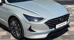 Hyundai Sonata 2023 года за 10 590 000 тг. в Алматы – фото 2