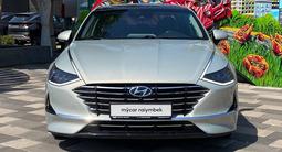 Hyundai Sonata 2023 года за 10 590 000 тг. в Алматы – фото 3
