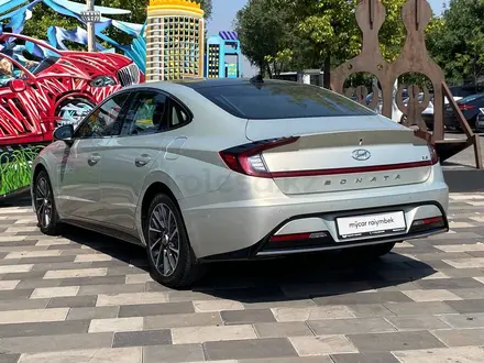 Hyundai Sonata 2023 года за 10 590 000 тг. в Алматы – фото 26