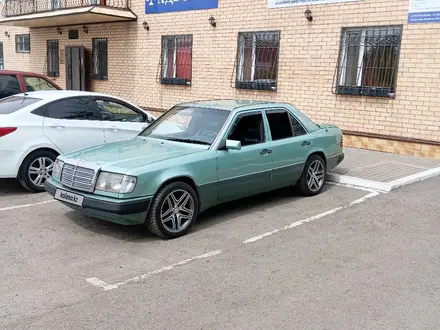 Mercedes-Benz E 300 1992 года за 2 000 000 тг. в Караганда – фото 6