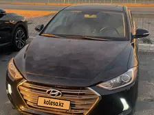 Hyundai Elantra, 2017