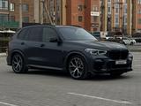 BMW X5 2019 года за 29 000 000 тг. в Актобе – фото 2