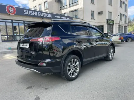 Toyota RAV4 2019 года за 13 070 000 тг. в Уральск – фото 10