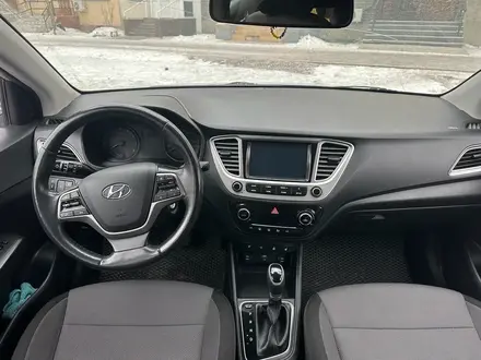 Hyundai Accent 2019 года за 7 400 000 тг. в Уральск – фото 3