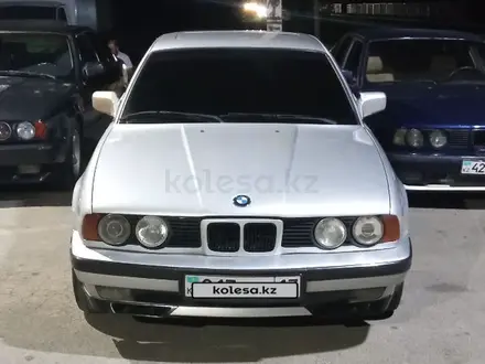 BMW 525 1992 года за 2 000 000 тг. в Шымкент – фото 3