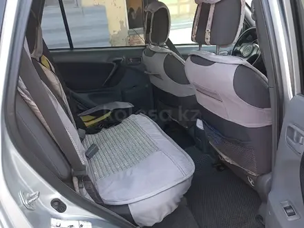 Toyota RAV4 2002 года за 4 999 000 тг. в Усть-Каменогорск – фото 10