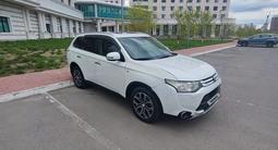 Mitsubishi Outlander 2014 годаүшін7 200 000 тг. в Астана – фото 3