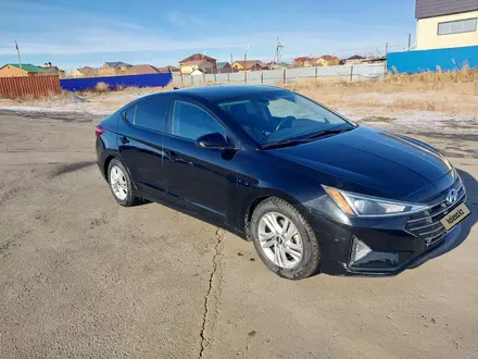 Hyundai Elantra 2019 года за 5 500 000 тг. в Атырау – фото 3