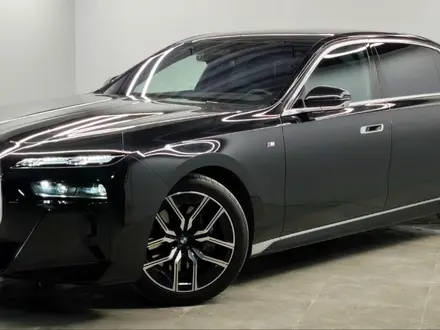 BMW 740 2024 года за 72 000 000 тг. в Алматы
