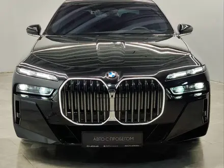 BMW 740 2024 года за 72 000 000 тг. в Алматы – фото 2