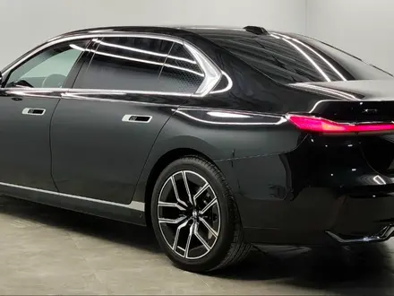 BMW 740 2024 года за 72 000 000 тг. в Алматы – фото 4