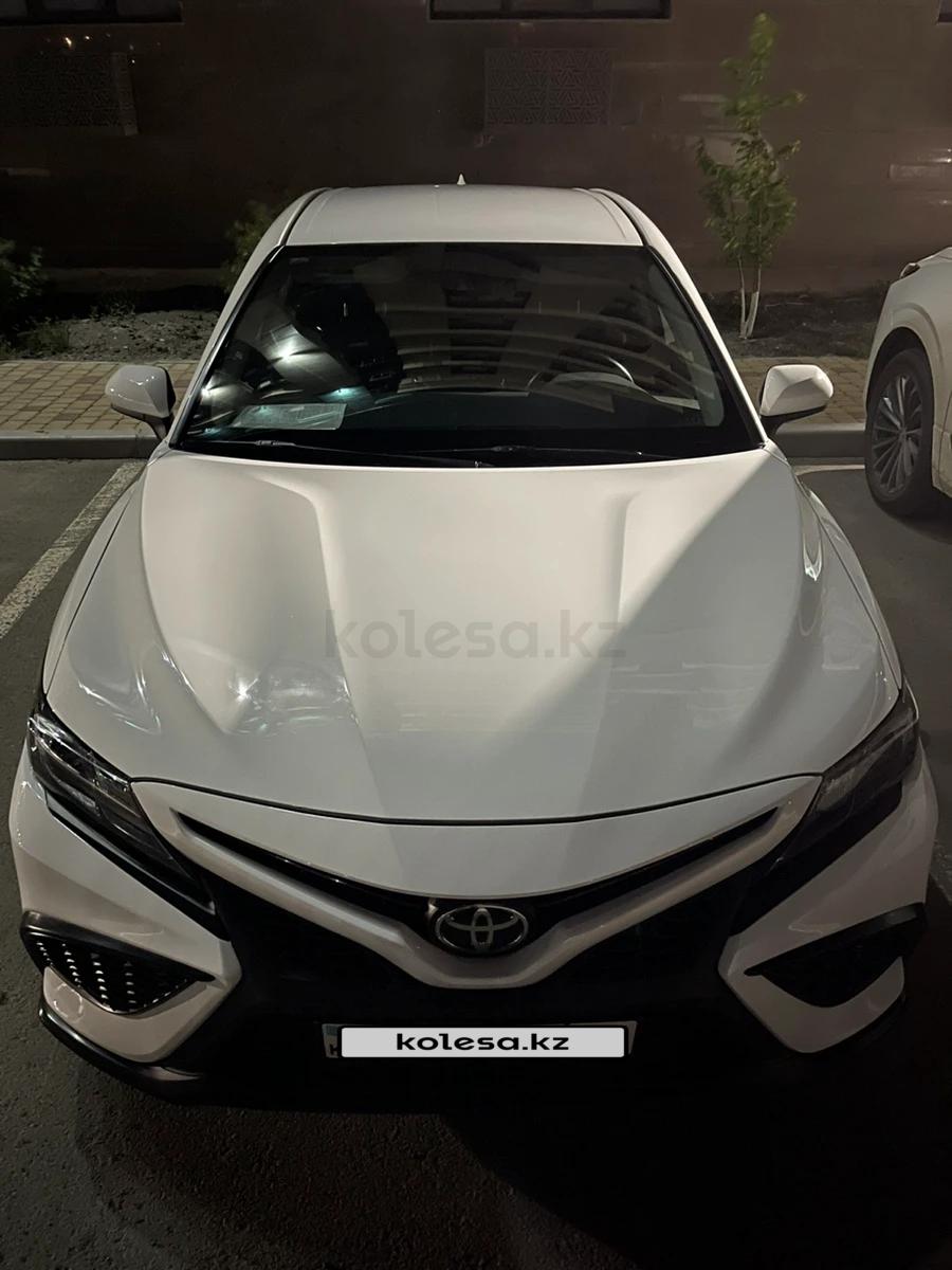 Toyota Camry 2021 г.