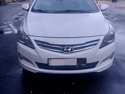 Hyundai Accent 2015 года за 5 700 000 тг. в Семей – фото 2