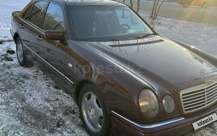 Mercedes-Benz E 200 1995 года за 2 800 000 тг. в Экибастуз