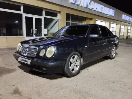 Mercedes-Benz E 320 1999 года за 3 200 000 тг. в Алматы