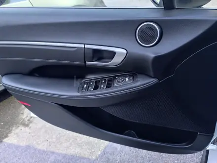 Hyundai Sonata 2021 года за 9 000 000 тг. в Шымкент – фото 2