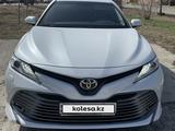 Toyota Camry 2018 годаүшін16 500 000 тг. в Риддер