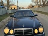 Mercedes-Benz E 230 1995 годаүшін2 200 000 тг. в Караганда – фото 2