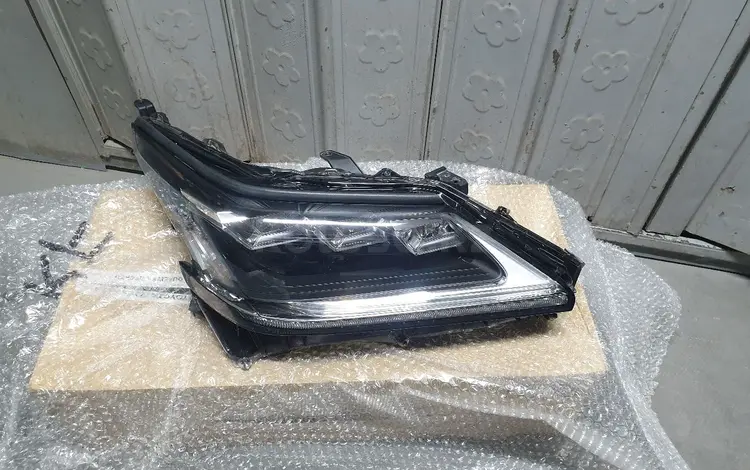 Фара на Лексус за 1 001 тг. в Караганда