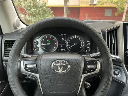 Toyota Land Cruiser 2018 года за 39 500 000 тг. в Актобе – фото 9