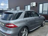 Mercedes-Benz ML 400 2015 года за 14 800 000 тг. в Алматы – фото 3