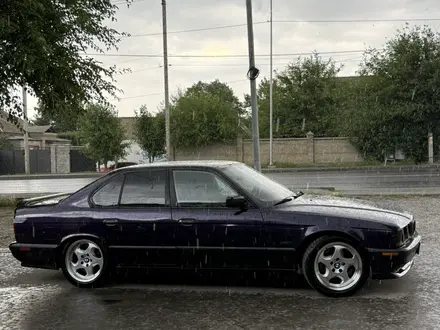 BMW 525 1995 года за 2 900 000 тг. в Шымкент