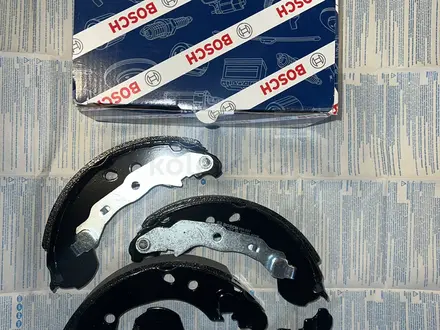 Задние тормозные колодки на Nissan Micra K12 за 16 000 тг. в Алматы
