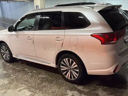 Mitsubishi Outlander 2022 года за 10 000 000 тг. в Астана – фото 9