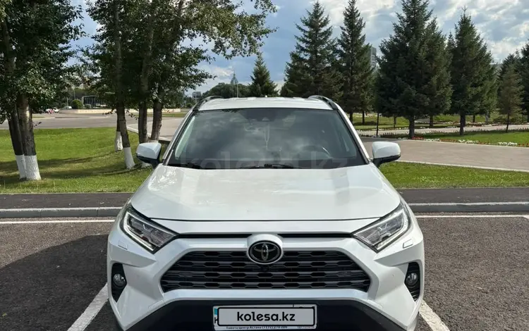 Toyota RAV4 2021 годаүшін17 300 000 тг. в Астана