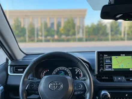 Toyota RAV4 2021 года за 22 500 000 тг. в Шымкент – фото 7