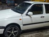 Volkswagen Golf 1995 года за 1 000 000 тг. в Жезказган – фото 2