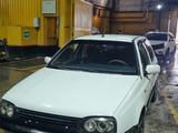 Volkswagen Golf 1995 года за 1 000 000 тг. в Жезказган