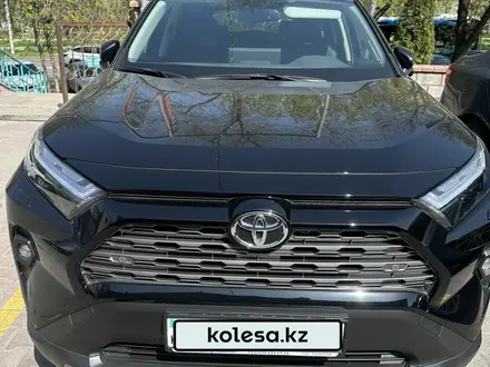 Toyota RAV4 2023 года за 21 500 000 тг. в Алматы