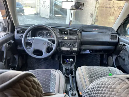 Volkswagen Vento 1995 года за 1 320 000 тг. в Сатпаев – фото 4