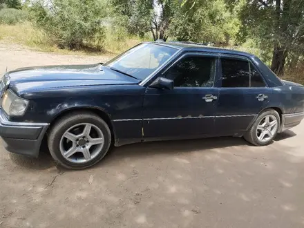 Mercedes-Benz E 230 1992 года за 1 100 000 тг. в Алматы – фото 13