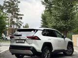 Toyota RAV4 2023 года за 15 200 000 тг. в Караганда – фото 4