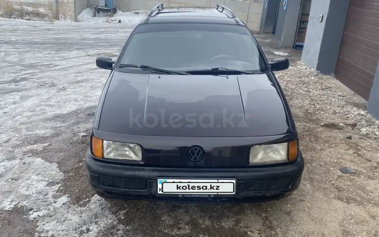 Volkswagen Passat 1992 годаfor1 750 000 тг. в Караганда