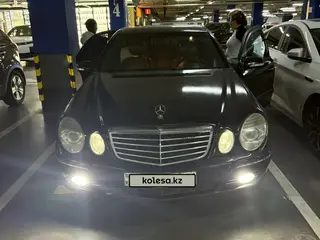 Mercedes-Benz E 280