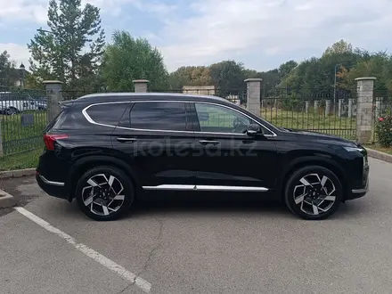 Hyundai Santa Fe 2023 года за 18 200 000 тг. в Алматы – фото 34