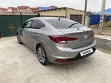 Hyundai Elantra 2019 года за 9 000 000 тг. в Атырау – фото 4