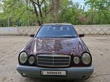 Mercedes-Benz E 320 1997 года за 1 500 000 тг. в Тараз – фото 2
