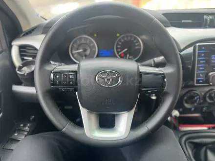 Toyota Hilux 2018 года за 14 000 000 тг. в Алматы – фото 17