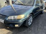 Toyota Camry 1997 года за 2 600 000 тг. в Атырау – фото 5