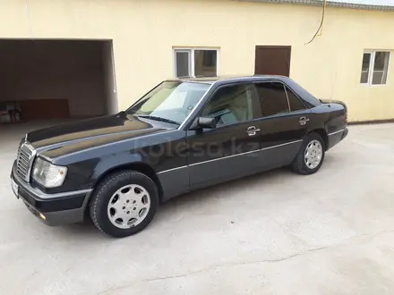 Mercedes-Benz E 260 1989 года за 2 200 000 тг. в Кызылорда – фото 2