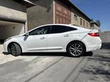 Hyundai Grandeur 2015 года за 7 800 000 тг. в Шымкент – фото 3