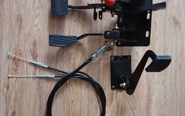 Дублирующие педали тормоза на учебное авто автошкола, автоинструктор. АКПП за 35 000 тг. в Павлодар