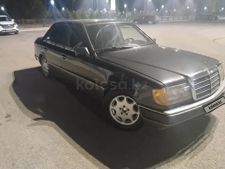 Mercedes-Benz E 230 1992 года за 1 300 000 тг. в Тараз – фото 5