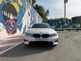 BMW 330 2021 года за 19 500 000 тг. в Алматы – фото 2